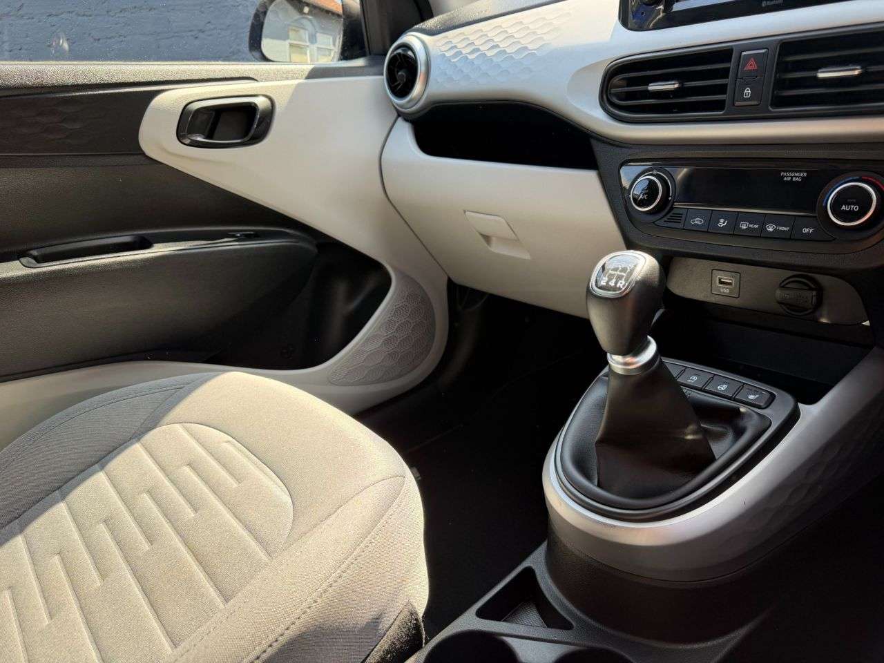 2022 HYUNDAI I10 2022 HYUNDAI I10
