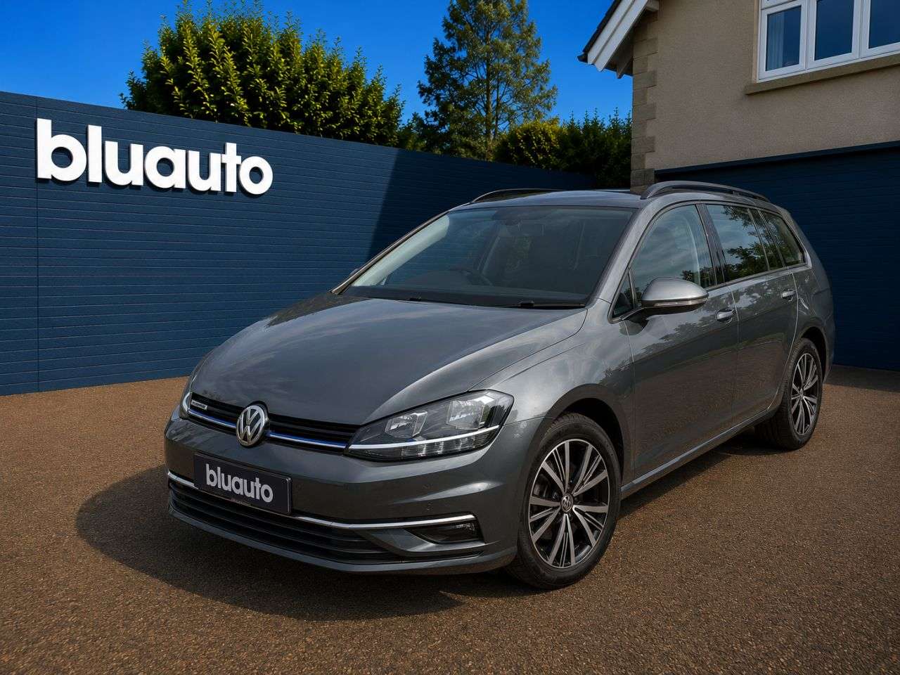 A 2019 VOLKSWAGEN GOLF 1.5 TSI EVO SE Nav Estate 5dr Petrol DSG Euro 6 (s/s) (130 ps) A 2019 VOLKSWAGEN GOLF 1.5 TSI EVO SE Nav Estate 5dr Petrol DSG Euro 6 (s/s) (130 ps)