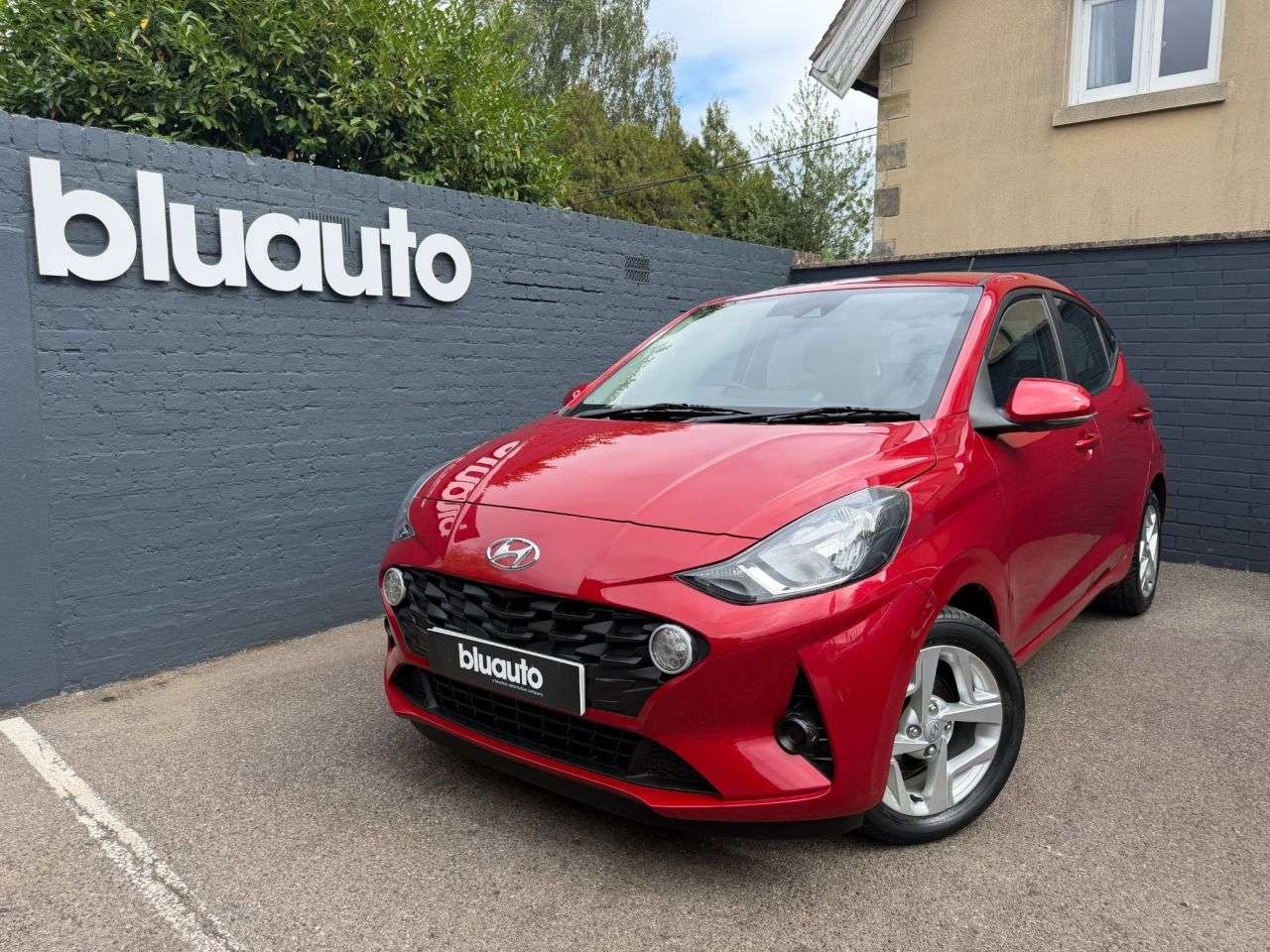 A 2022 HYUNDAI I10 1.2 SE Connect Hatchback 5dr Petrol Auto Euro 6 (s/s) (84 ps) Apple Car Pla A 2022 HYUNDAI I10 1.2 SE Connect Hatchback 5dr Petrol Auto Euro 6 (s/s) (84 ps) Apple Car Pla