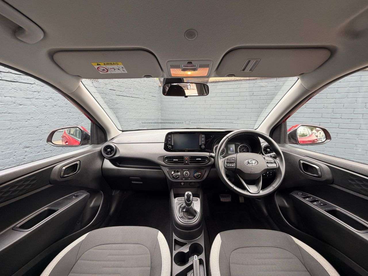 A 2022 HYUNDAI I10 1.2 SE Connect Hatchback 5dr Petrol Auto Euro 6 (s/s) (84 ps) Apple Car Pla A 2022 HYUNDAI I10 1.2 SE Connect Hatchback 5dr Petrol Auto Euro 6 (s/s) (84 ps) Apple Car Pla