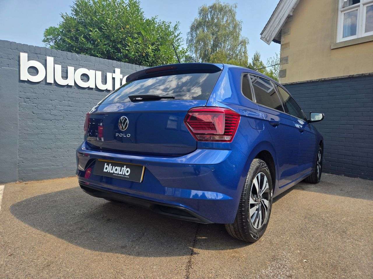 A 2021 VOLKSWAGEN POLO 1.0 EVO Match Hatchback 5dr Petrol Manual Euro 6 (s/s) (80 ps) Front & Rear A 2021 VOLKSWAGEN POLO 1.0 EVO Match Hatchback 5dr Petrol Manual Euro 6 (s/s) (80 ps) Front & Rear