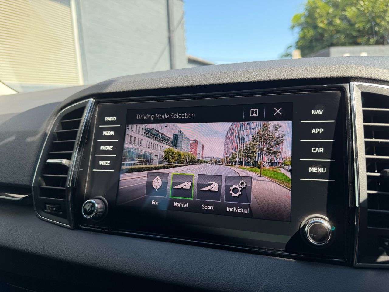 2020 SKODA KAROQ 2020 SKODA KAROQ