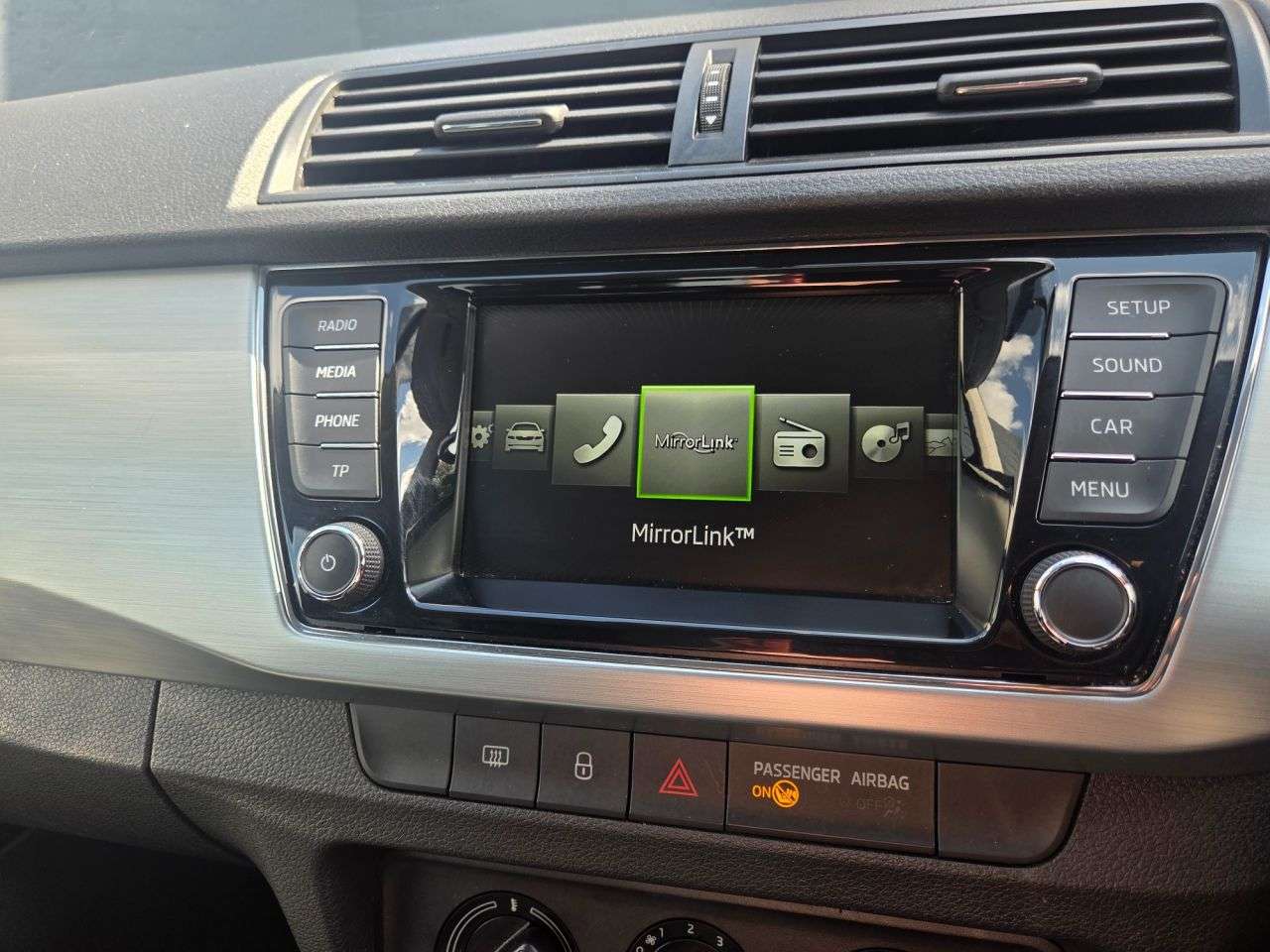 2015 SKODA FABIA 2015 SKODA FABIA