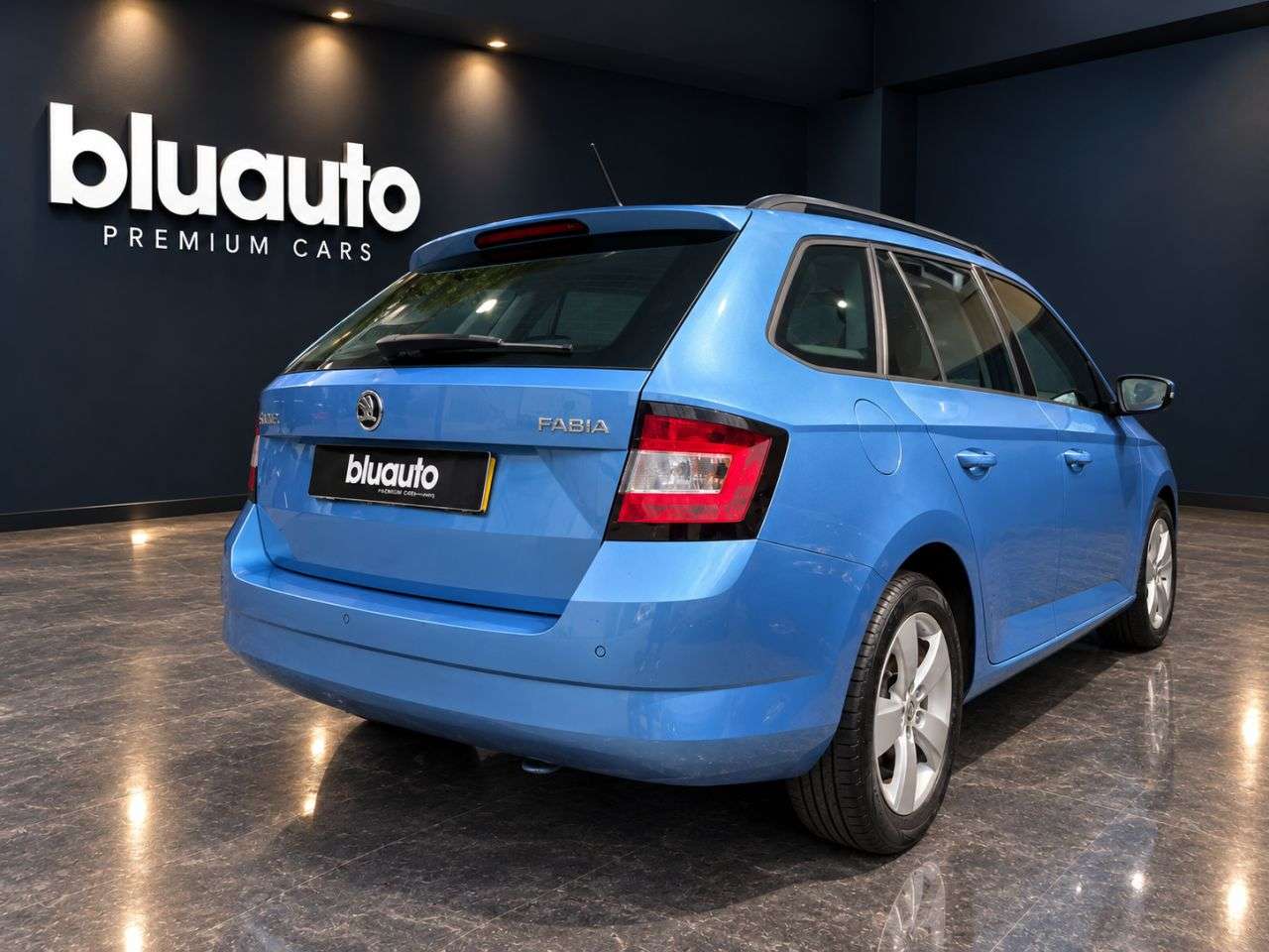 A 2015 SKODA FABIA 1.2 TSI SE Estate 5dr Petrol DSG Euro 6 (s/s) (110 ps) Over 60MPG / £20 Roa A 2015 SKODA FABIA 1.2 TSI SE Estate 5dr Petrol DSG Euro 6 (s/s) (110 ps) Over 60MPG / £20 Roa