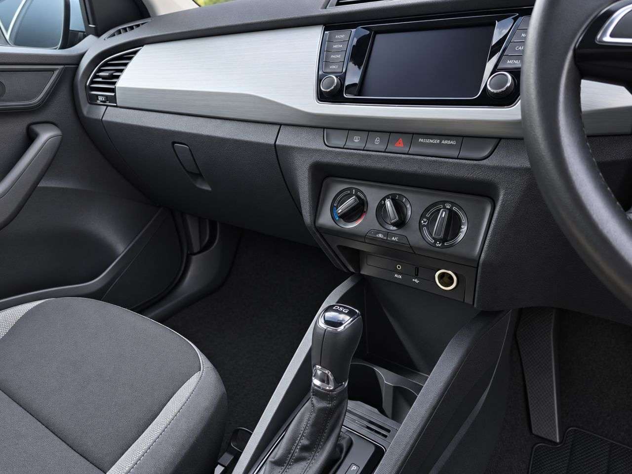 2015 SKODA FABIA 2015 SKODA FABIA