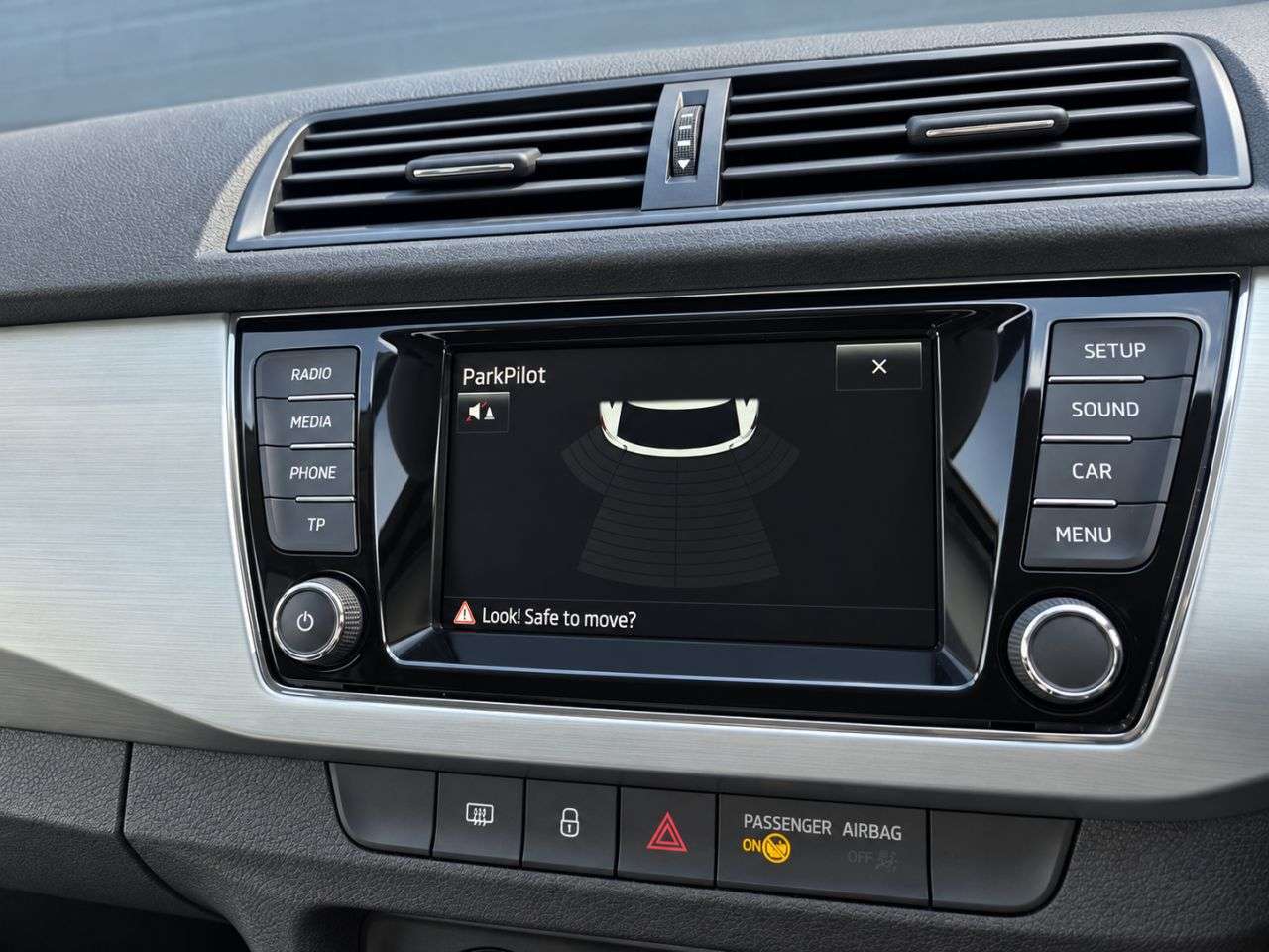 2015 SKODA FABIA 2015 SKODA FABIA
