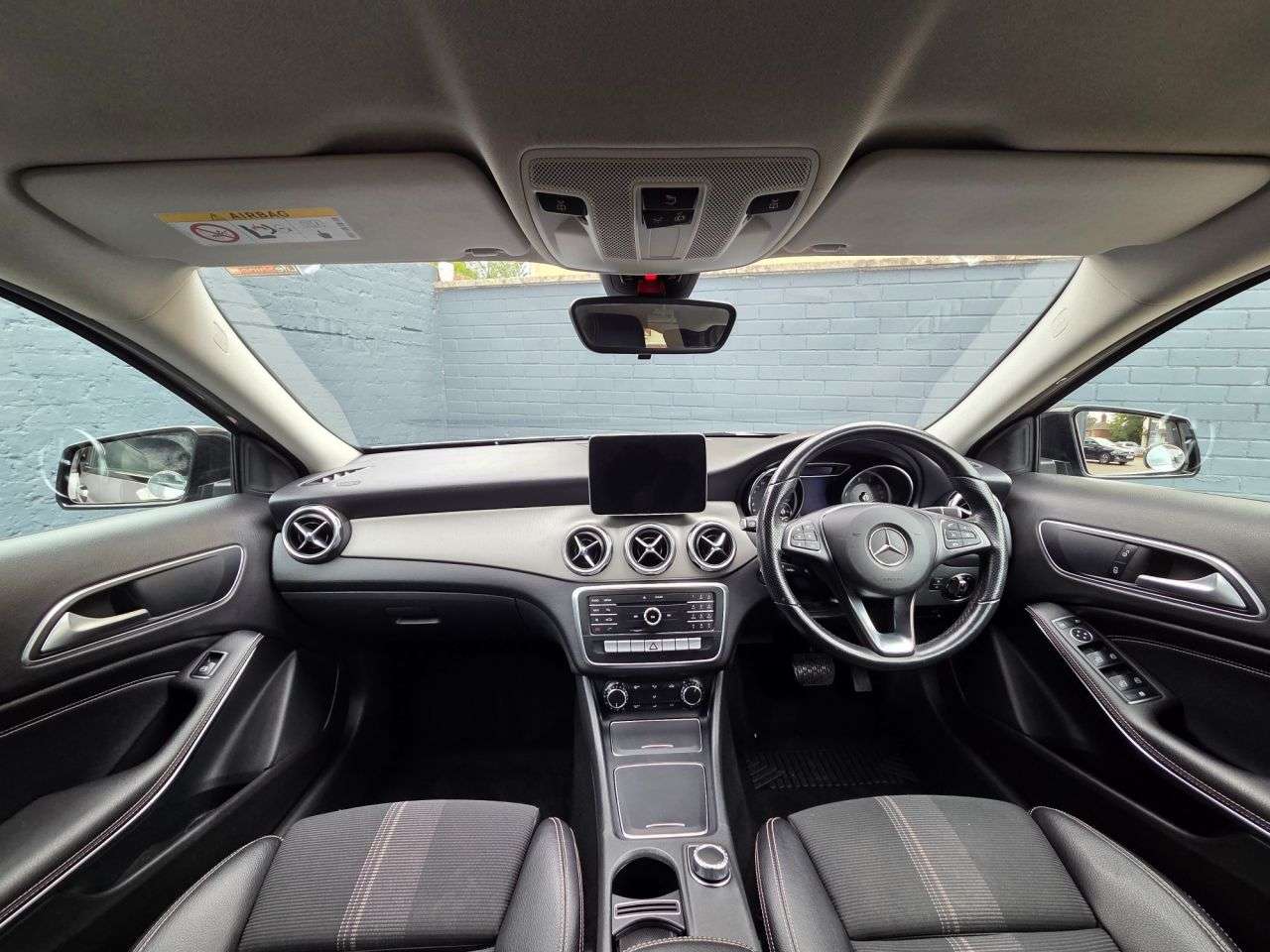 A 2019 MERCEDES-BENZ GLA 1.6 GLA180 GPF Urban Edition SUV 5dr Petrol 7G-DCT Euro 6 (s/s) (122 ps) A 2019 MERCEDES-BENZ GLA 1.6 GLA180 GPF Urban Edition SUV 5dr Petrol 7G-DCT Euro 6 (s/s) (122 ps)