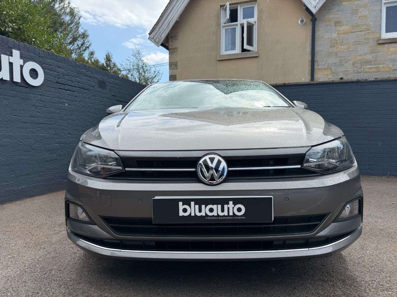 A 2020 VOLKSWAGEN POLO 1.0 TSI SEL Hatchback 5dr Petrol Manual Euro 6 (s/s) (110 ps) Front Sensors A 2020 VOLKSWAGEN POLO 1.0 TSI SEL Hatchback 5dr Petrol Manual Euro 6 (s/s) (110 ps) Front Sensors