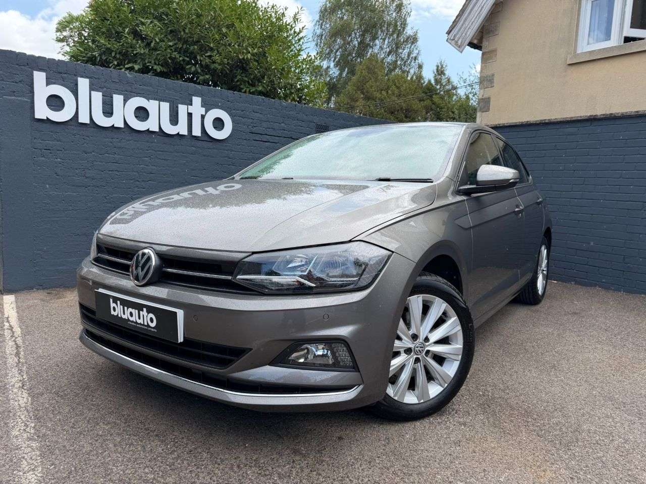 A 2020 VOLKSWAGEN POLO 1.0 TSI SEL Hatchback 5dr Petrol Manual Euro 6 (s/s) (110 ps) Front Sensors A 2020 VOLKSWAGEN POLO 1.0 TSI SEL Hatchback 5dr Petrol Manual Euro 6 (s/s) (110 ps) Front Sensors