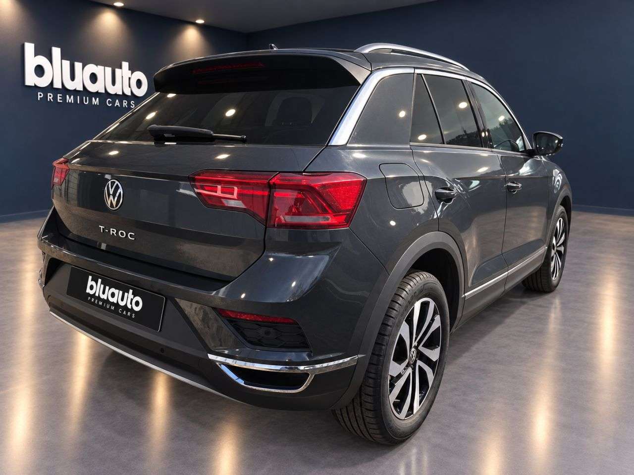 A 2022 VOLKSWAGEN T-ROC 1.0 TSI Active SUV 5dr Petrol Manual Euro 6 (s/s) (110 ps) Heated Seats, Sa A 2022 VOLKSWAGEN T-ROC 1.0 TSI Active SUV 5dr Petrol Manual Euro 6 (s/s) (110 ps) Heated Seats, Sa