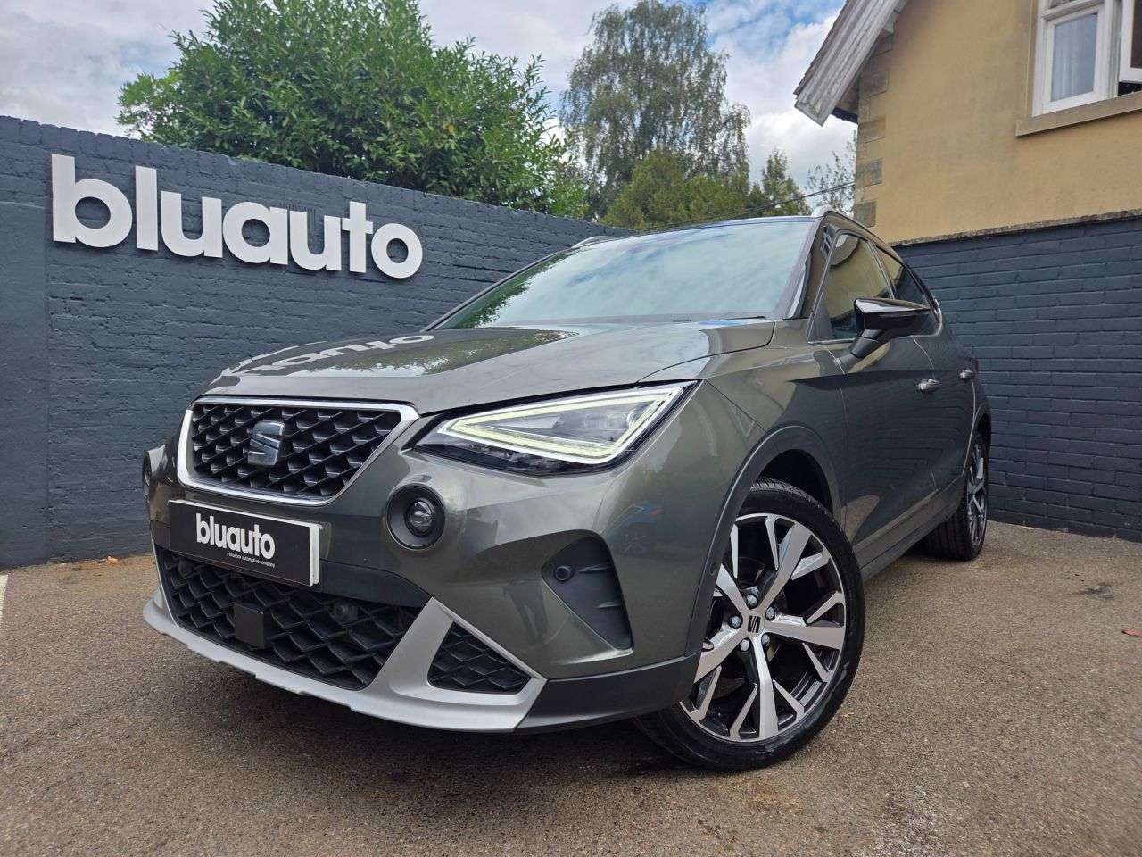 A 2023 SEAT ARONA 1.0 TSI XPERIENCE Lux SUV 5dr Petrol DSG Euro 6 (s/s) (110 ps) A 2023 SEAT ARONA 1.0 TSI XPERIENCE Lux SUV 5dr Petrol DSG Euro 6 (s/s) (110 ps)