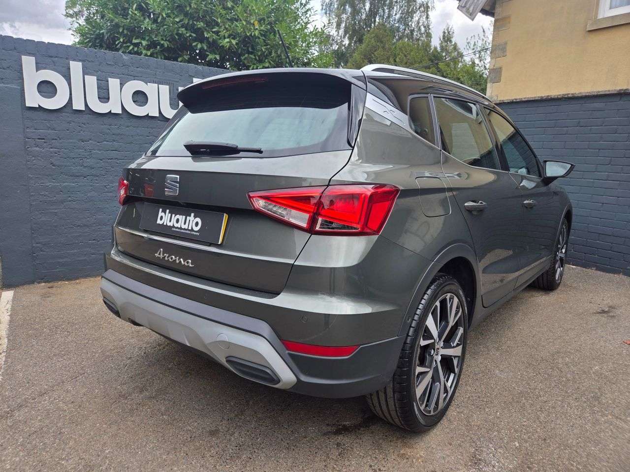 A 2023 SEAT ARONA 1.0 TSI XPERIENCE Lux SUV 5dr Petrol DSG Euro 6 (s/s) (110 ps) A 2023 SEAT ARONA 1.0 TSI XPERIENCE Lux SUV 5dr Petrol DSG Euro 6 (s/s) (110 ps)