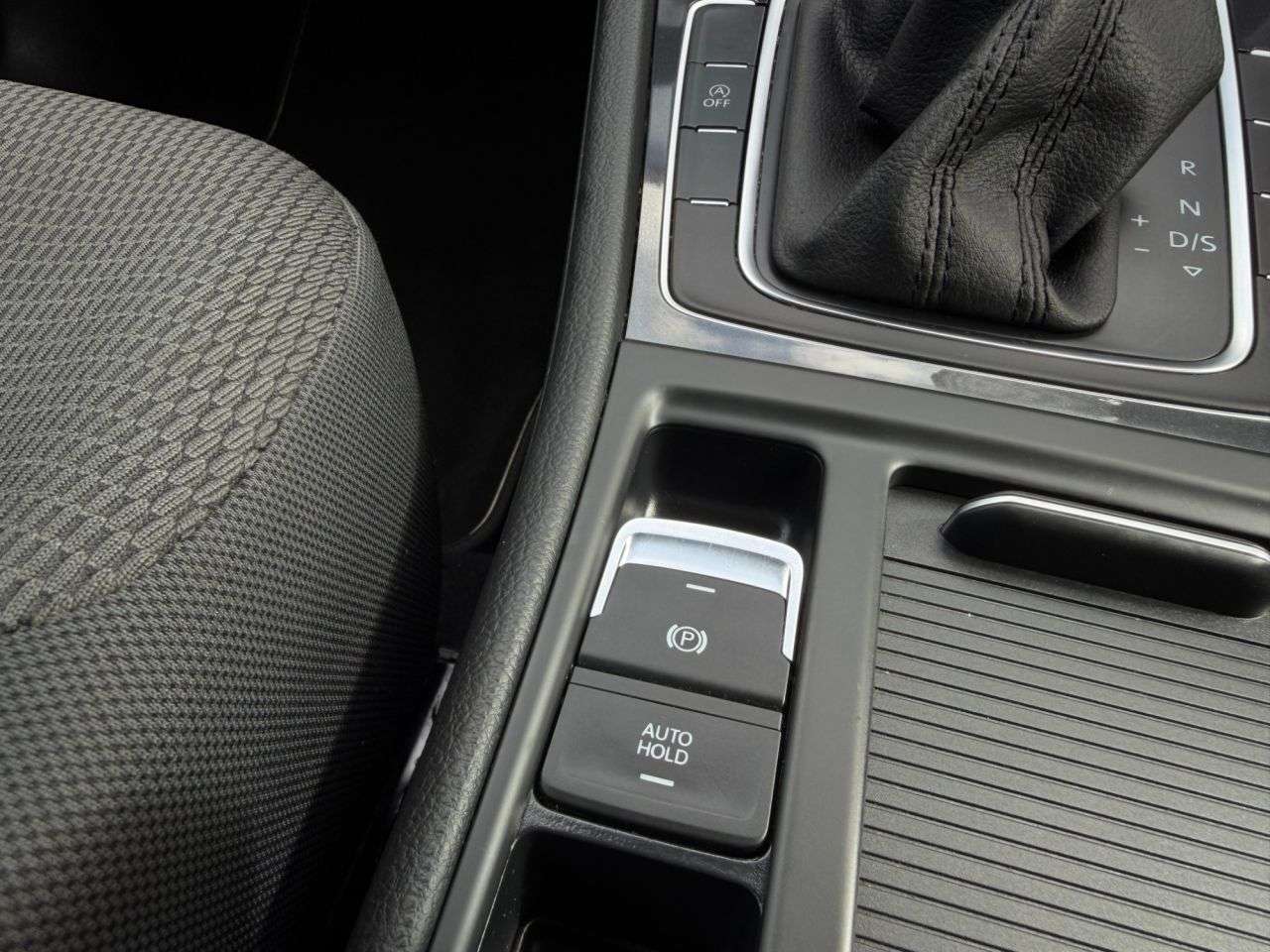 2019 VOLKSWAGEN GOLF 2019 VOLKSWAGEN GOLF