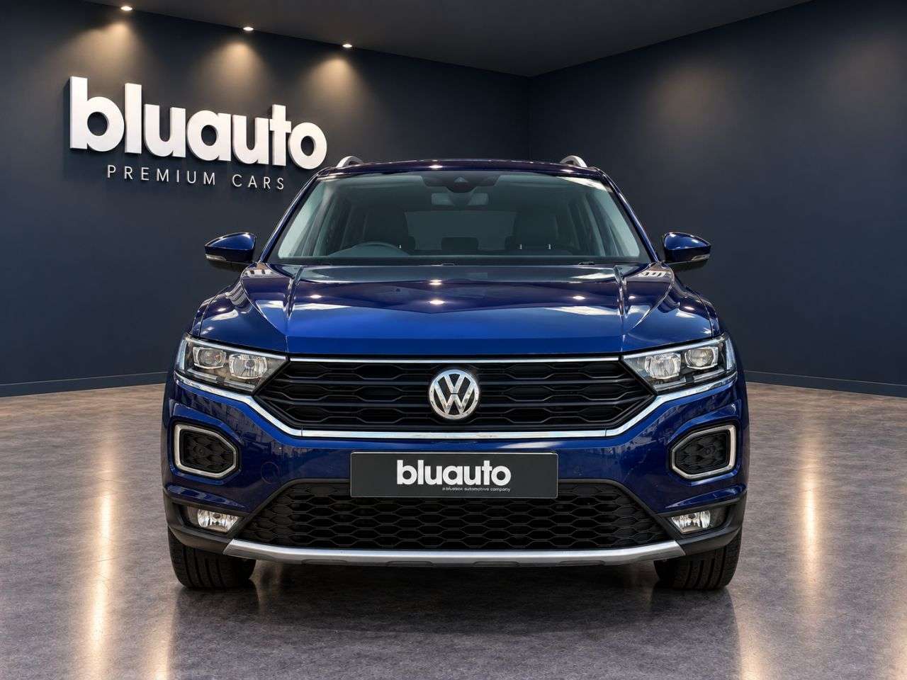 A 2018 VOLKSWAGEN T-ROC 1.5 TSI EVO SEL SUV 5dr Petrol Manual Euro 6 (s/s) (150 ps) Rear Camera / A A 2018 VOLKSWAGEN T-ROC 1.5 TSI EVO SEL SUV 5dr Petrol Manual Euro 6 (s/s) (150 ps) Rear Camera / A