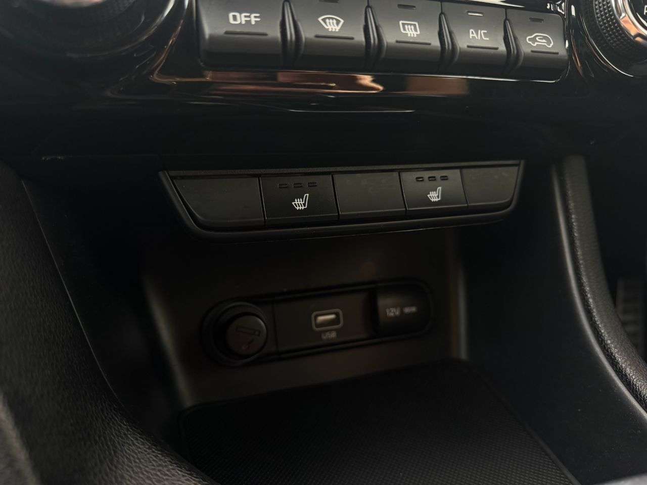 2019 KIA SPORTAGE 2019 KIA SPORTAGE