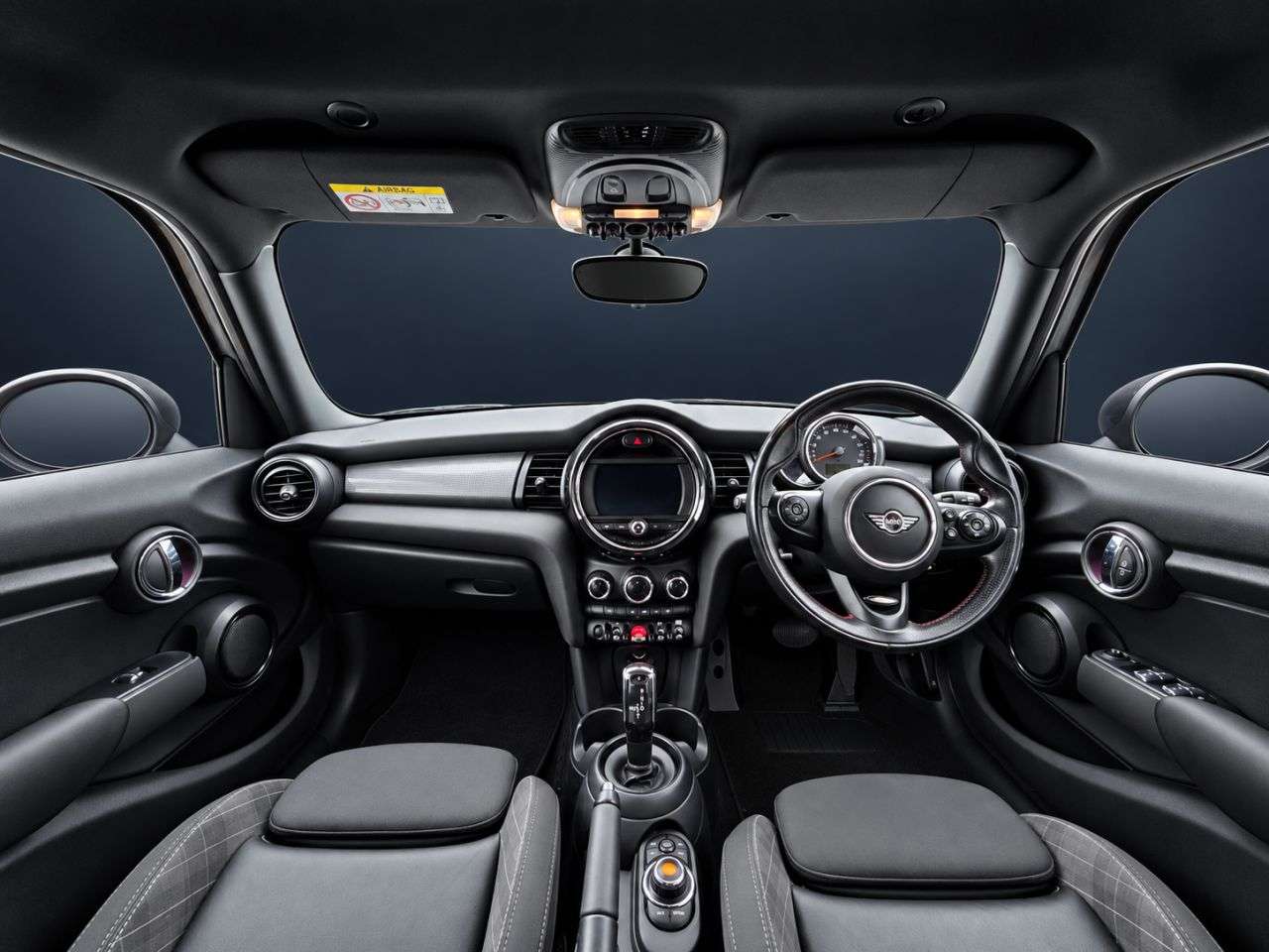 A 2018 MINI HATCH 1.5 Cooper Hatchback 5dr Petrol Steptronic Euro 6 (s/s) (136 ps) A 2018 MINI HATCH 1.5 Cooper Hatchback 5dr Petrol Steptronic Euro 6 (s/s) (136 ps)