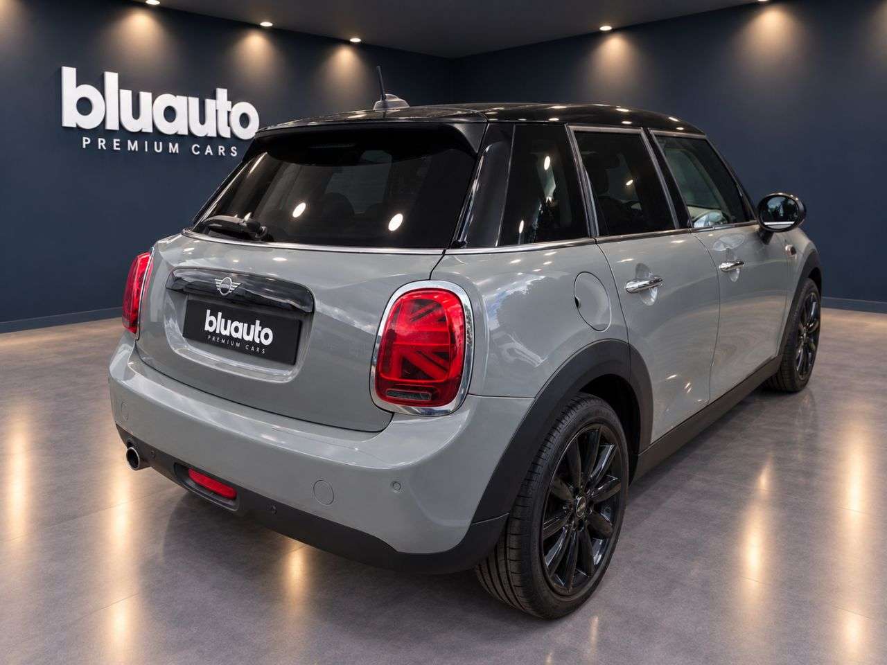A 2018 MINI HATCH 1.5 Cooper Hatchback 5dr Petrol Steptronic Euro 6 (s/s) (136 ps) A 2018 MINI HATCH 1.5 Cooper Hatchback 5dr Petrol Steptronic Euro 6 (s/s) (136 ps)