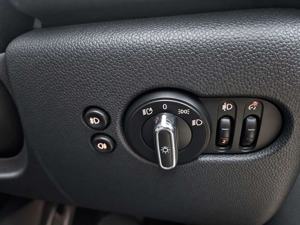 2018 MINI HATCH 2018 MINI HATCH