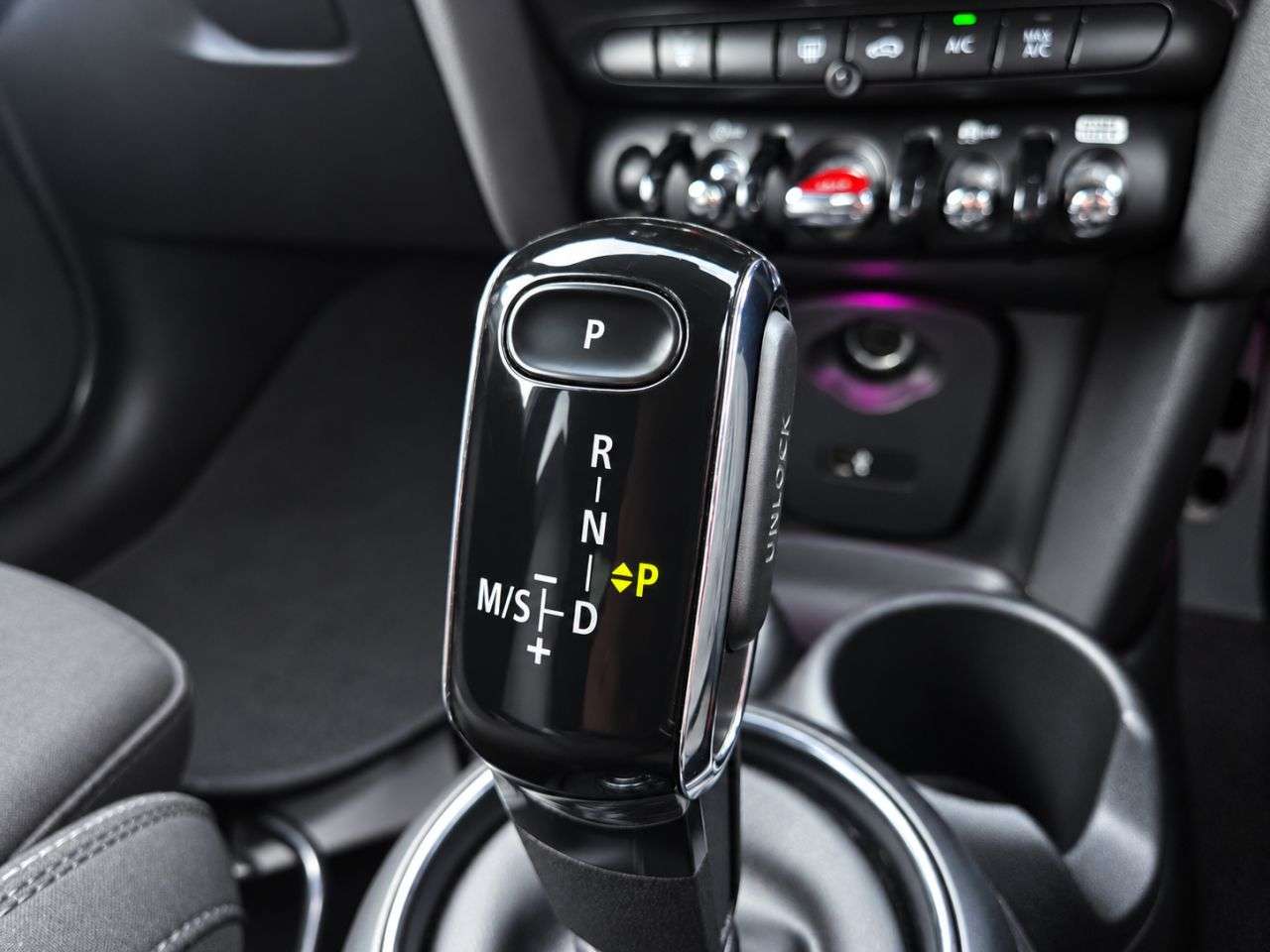 2018 MINI HATCH 2018 MINI HATCH