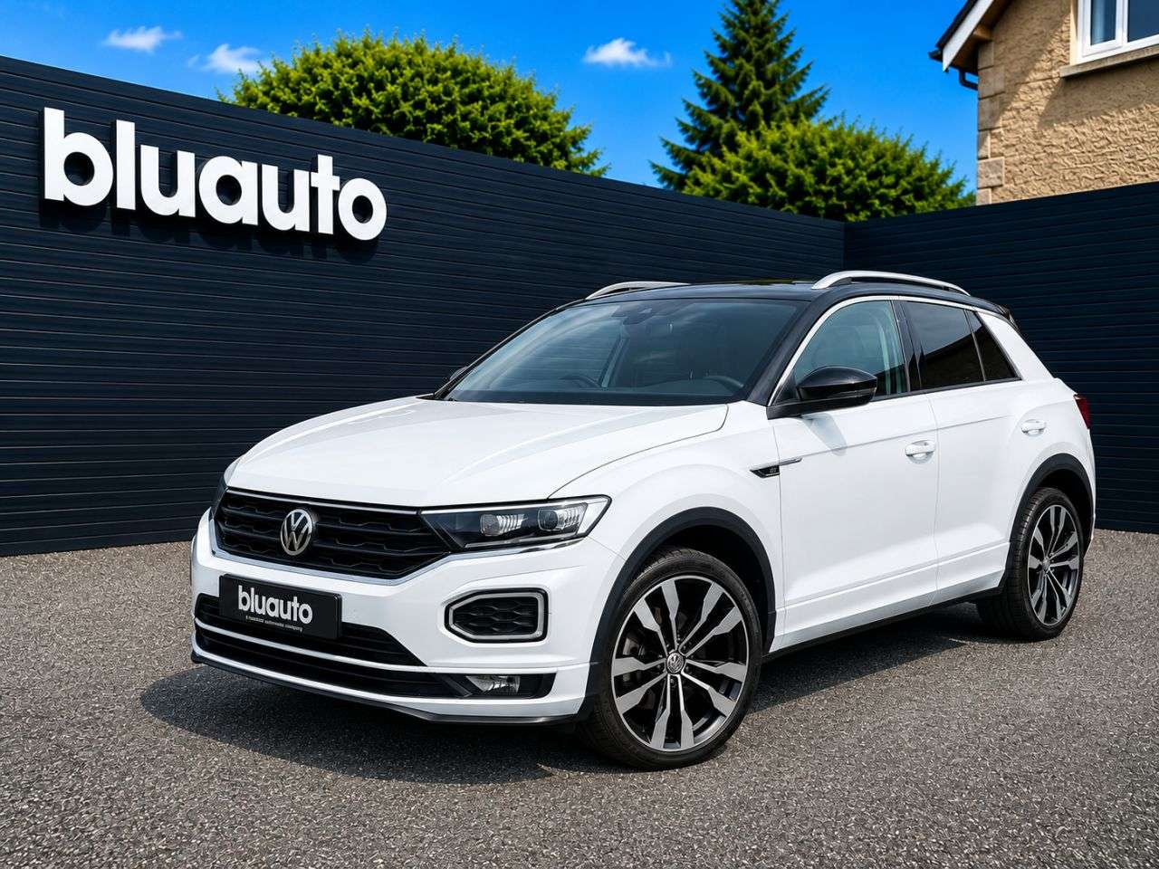 A 2018 VOLKSWAGEN T-ROC 1.5 TSI EVO R-Line SUV 5dr Petrol Manual Euro 6 (s/s) (150 ps) A 2018 VOLKSWAGEN T-ROC 1.5 TSI EVO R-Line SUV 5dr Petrol Manual Euro 6 (s/s) (150 ps)