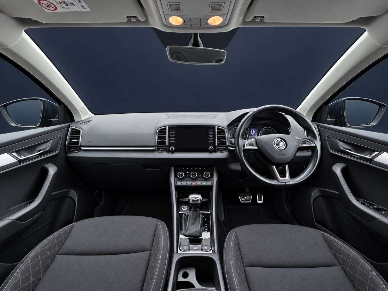 A 2018 SKODA KAROQ 1.5 TSI ACT SE SUV 5dr Petrol DSG Euro 6 (s/s) (150 ps) A 2018 SKODA KAROQ 1.5 TSI ACT SE SUV 5dr Petrol DSG Euro 6 (s/s) (150 ps)