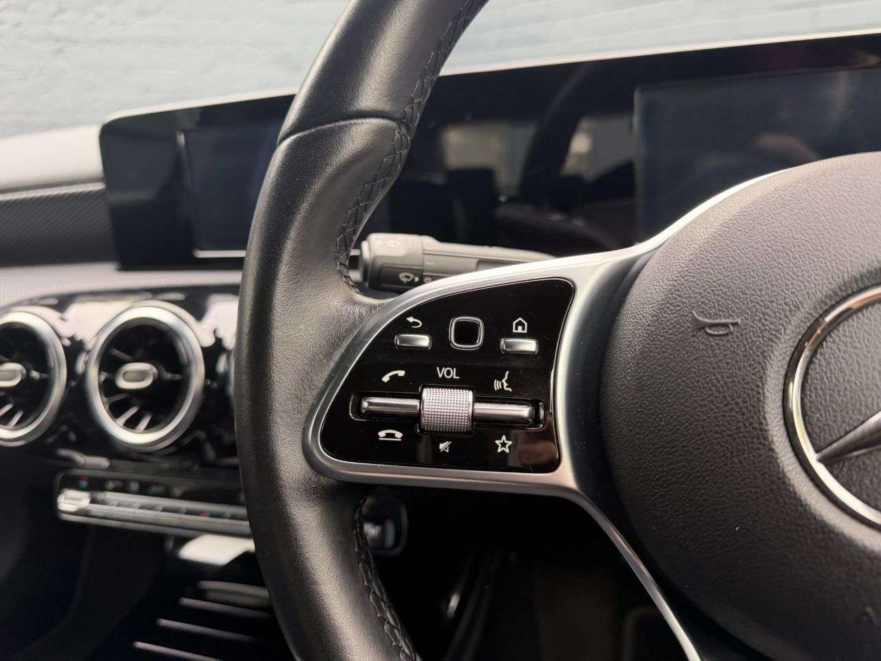2021 MERCEDES-BENZ A CLASS 2021 MERCEDES-BENZ A CLASS