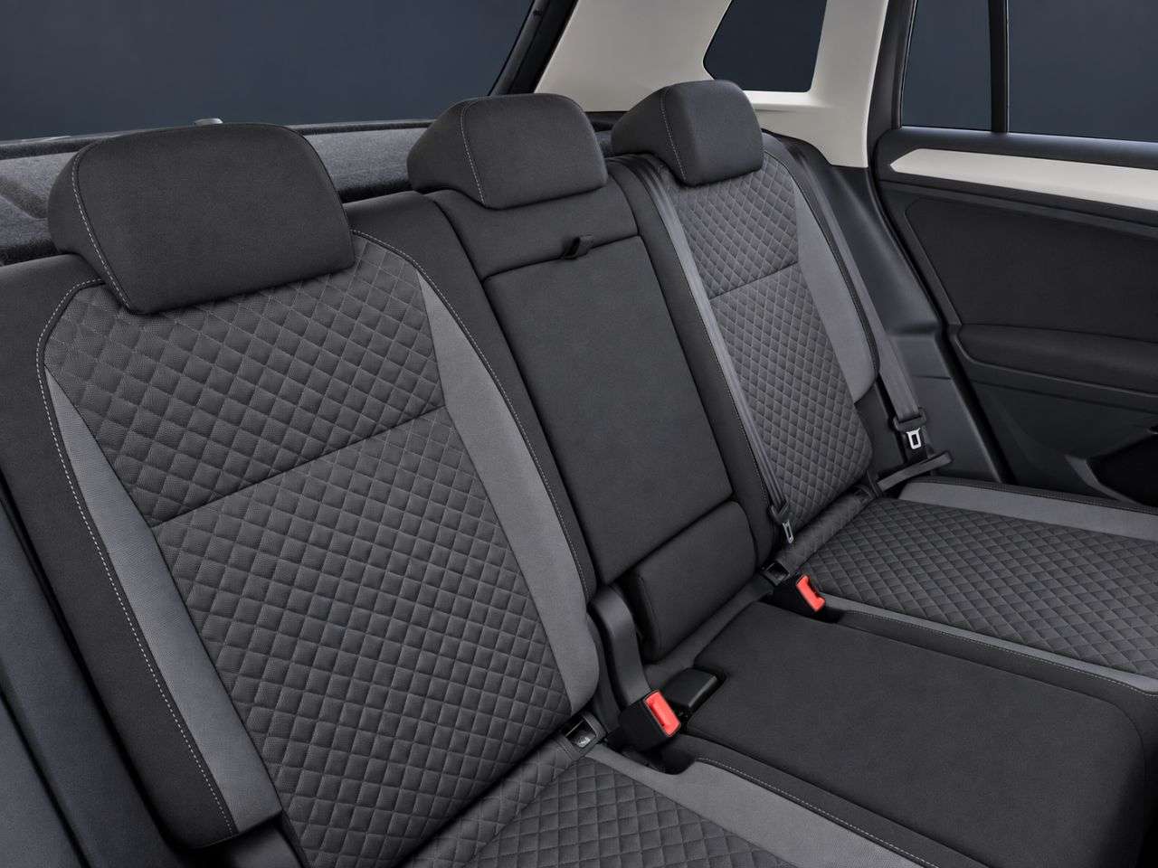 2018 VOLKSWAGEN TIGUAN 2018 VOLKSWAGEN TIGUAN