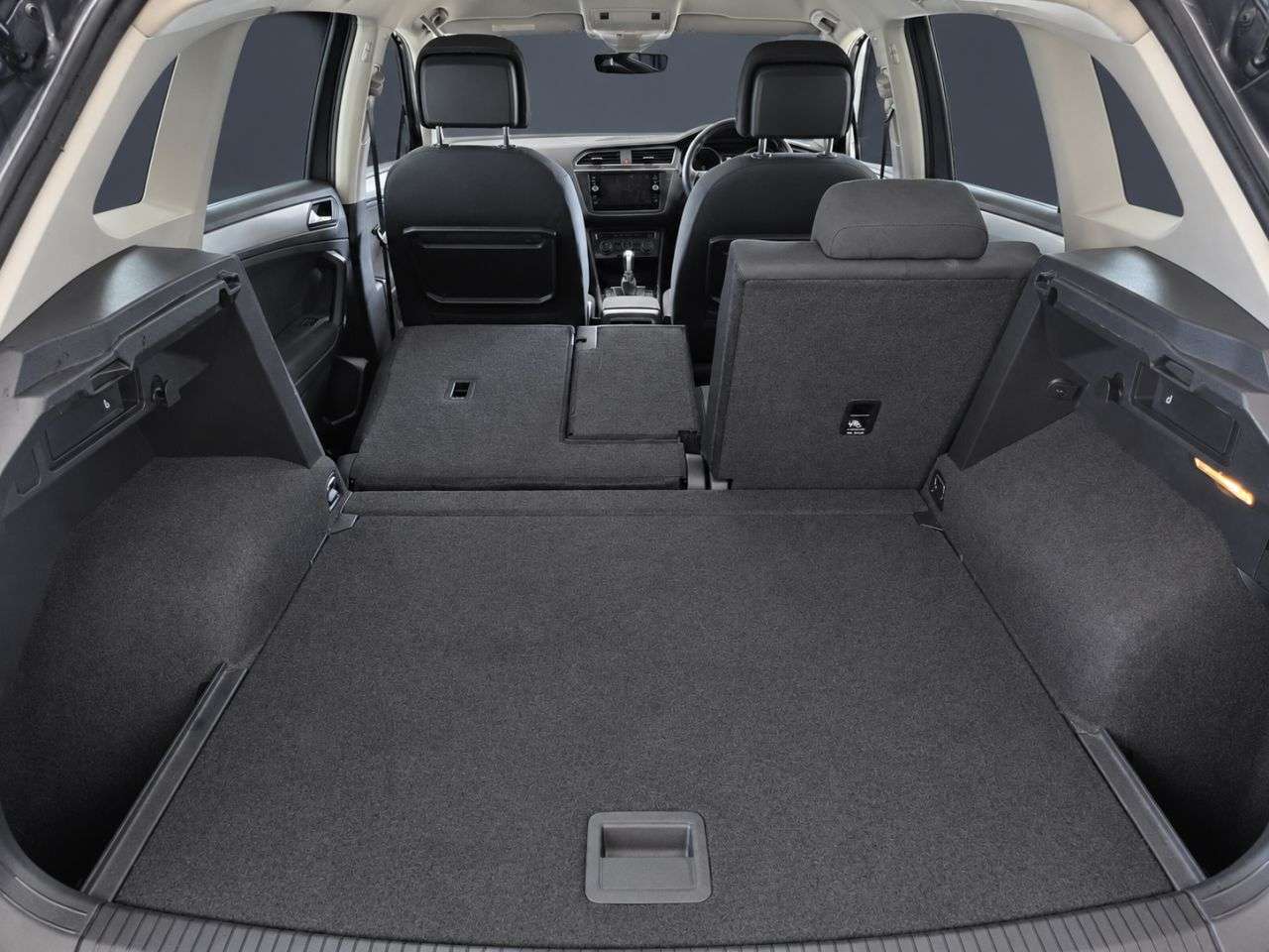 2018 VOLKSWAGEN TIGUAN 2018 VOLKSWAGEN TIGUAN