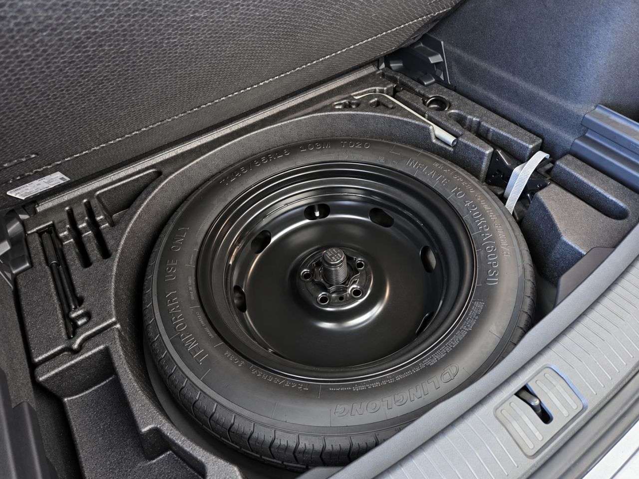 2018 VOLKSWAGEN TIGUAN 2018 VOLKSWAGEN TIGUAN