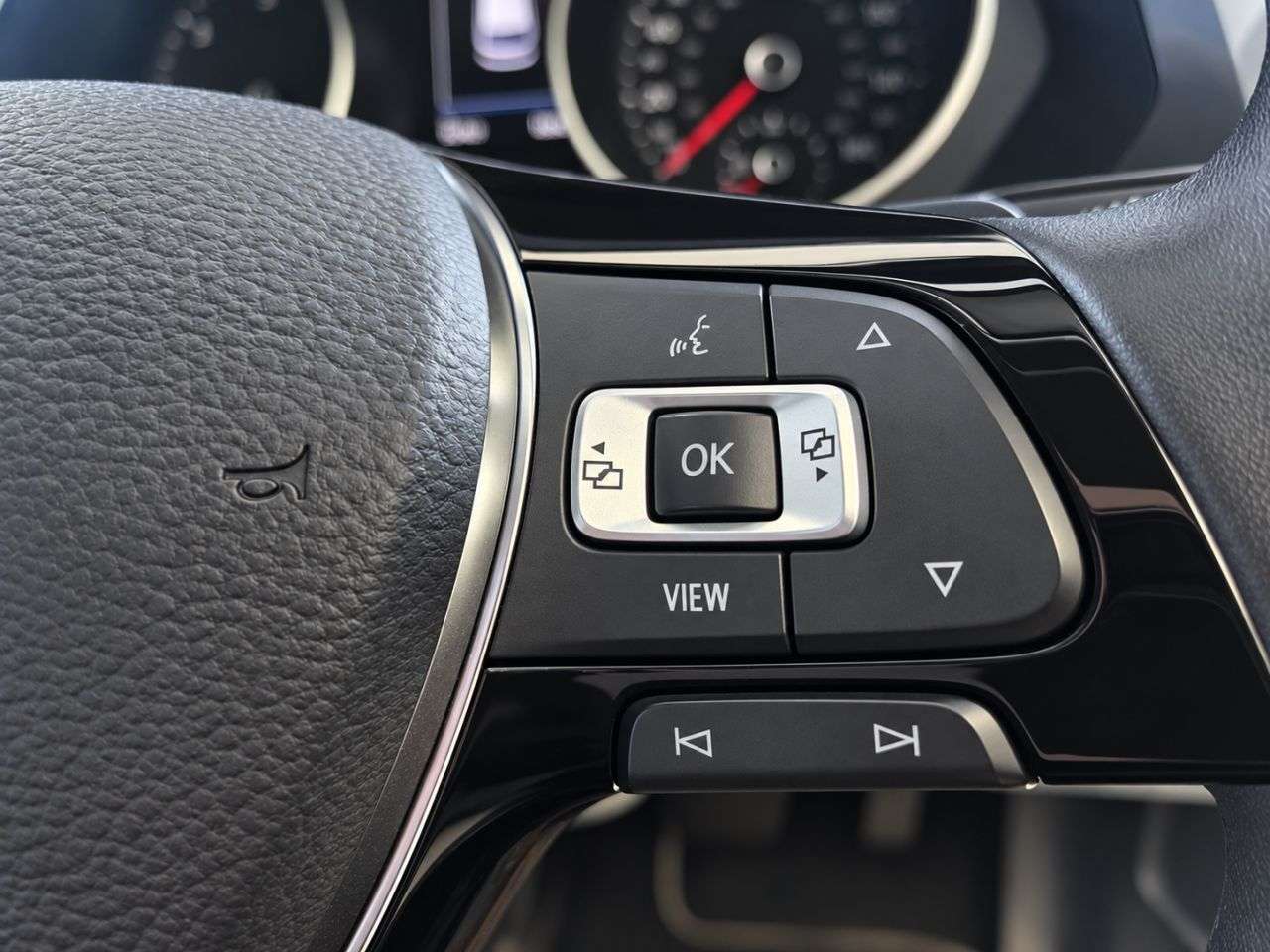 2018 VOLKSWAGEN TIGUAN 2018 VOLKSWAGEN TIGUAN