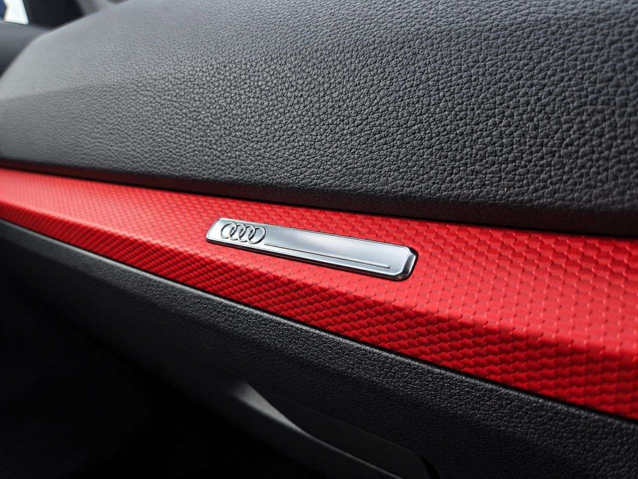 2018 AUDI Q2 2018 AUDI Q2