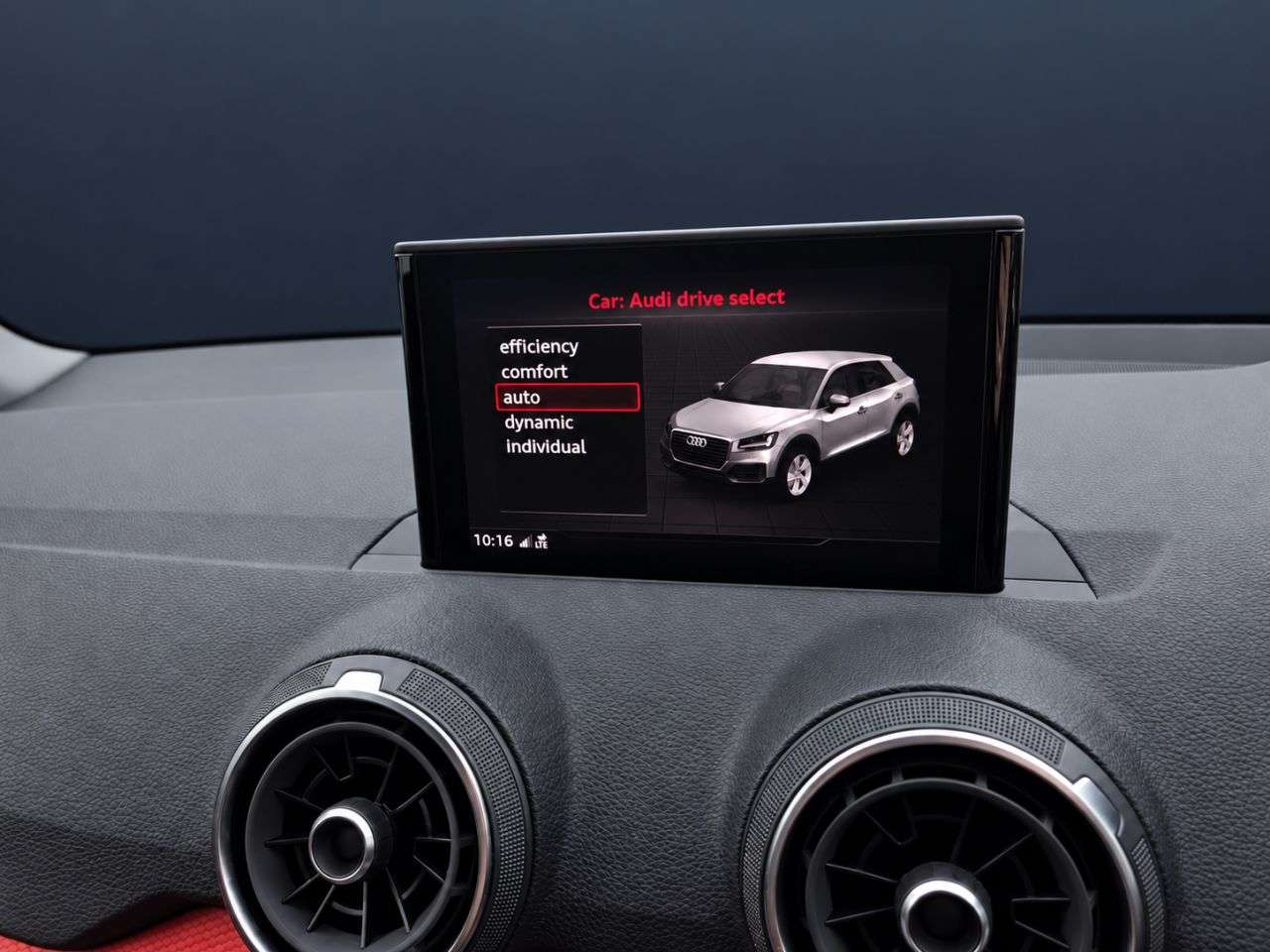2018 AUDI Q2 2018 AUDI Q2