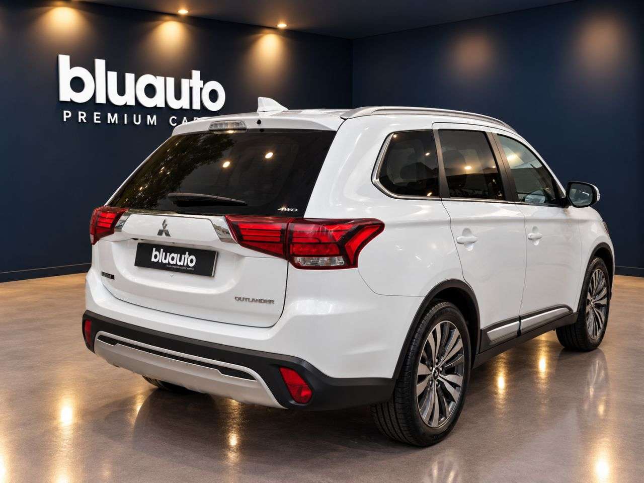 A 2019 MITSUBISHI OUTLANDER 2.0 MIVEC 4 SUV 5dr Petrol CVT 4WD Euro 6 (s/s) (150 ps) A 2019 MITSUBISHI OUTLANDER 2.0 MIVEC 4 SUV 5dr Petrol CVT 4WD Euro 6 (s/s) (150 ps)