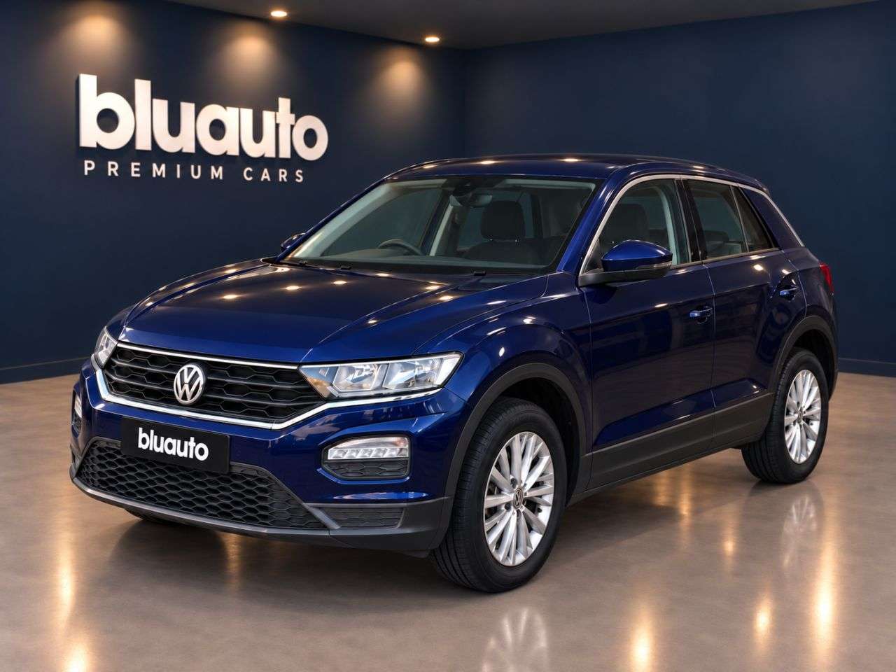 A 2018 VOLKSWAGEN T-ROC 1.0 TSI GPF S SUV 5dr Petrol Manual Euro 6 (s/s) (115 ps) A 2018 VOLKSWAGEN T-ROC 1.0 TSI GPF S SUV 5dr Petrol Manual Euro 6 (s/s) (115 ps)