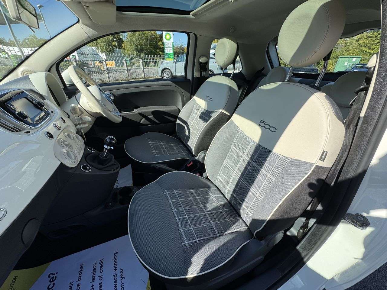 2017 FIAT 500 2017 FIAT 500