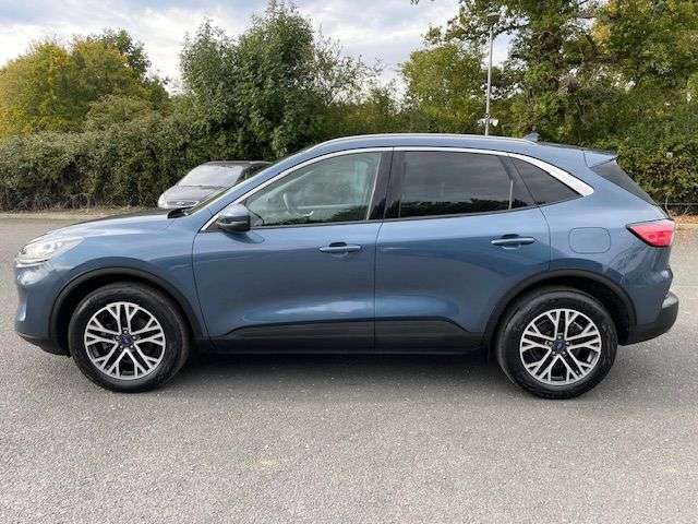 2022 FORD KUGA 2022 FORD KUGA