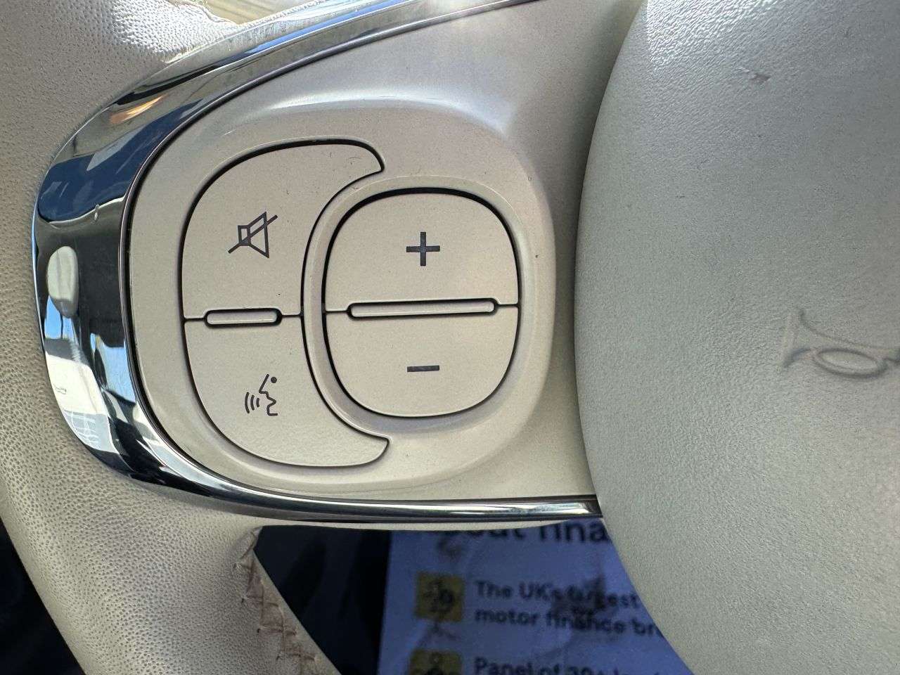 2017 FIAT 500 2017 FIAT 500