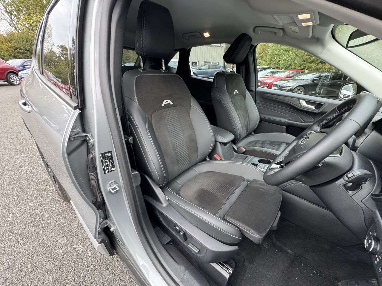 2025 FORD KUGA 2025 FORD KUGA