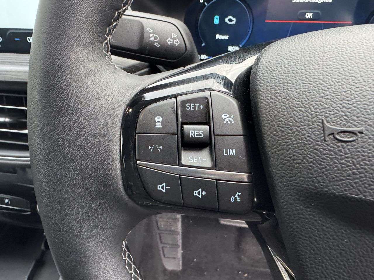 2025 FORD KUGA 2025 FORD KUGA