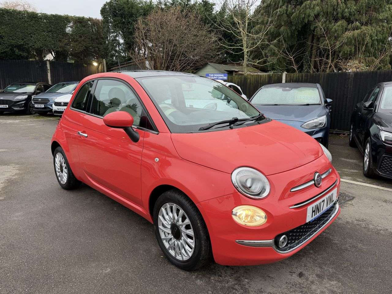 A 2017 FIAT 500 1.2 LOUNGE A 2017 FIAT 500 1.2 LOUNGE