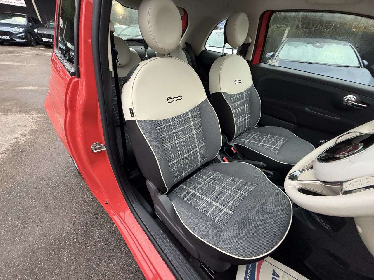 2017 FIAT 500 2017 FIAT 500