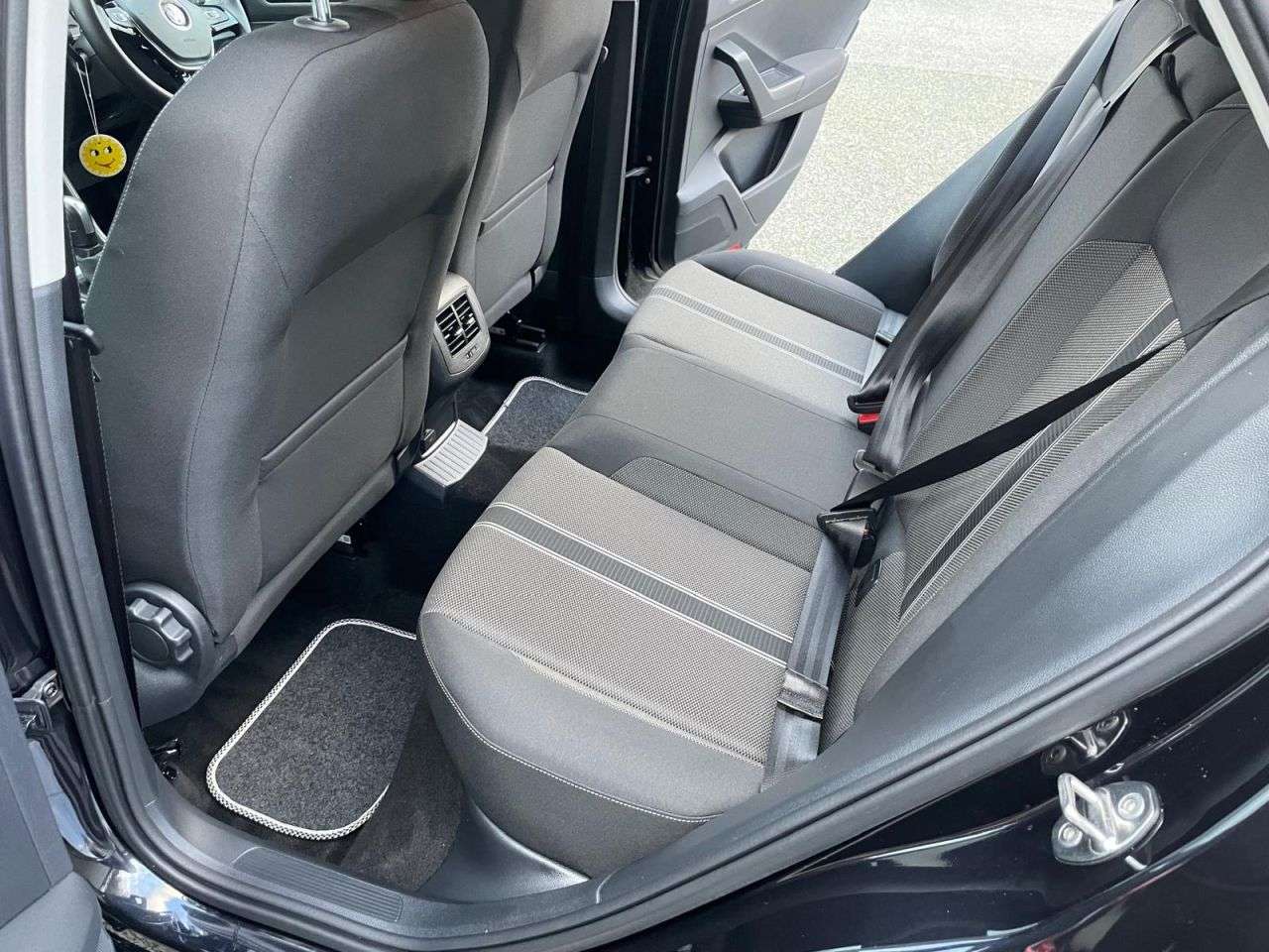 2020 VOLKSWAGEN T-ROC 2020 VOLKSWAGEN T-ROC