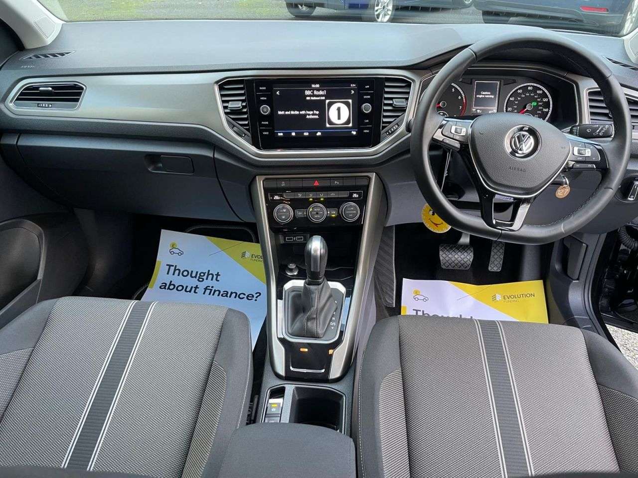 2020 VOLKSWAGEN T-ROC 2020 VOLKSWAGEN T-ROC