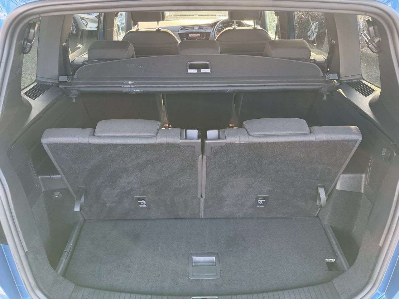 2021 VOLKSWAGEN TOURAN 2021 VOLKSWAGEN TOURAN