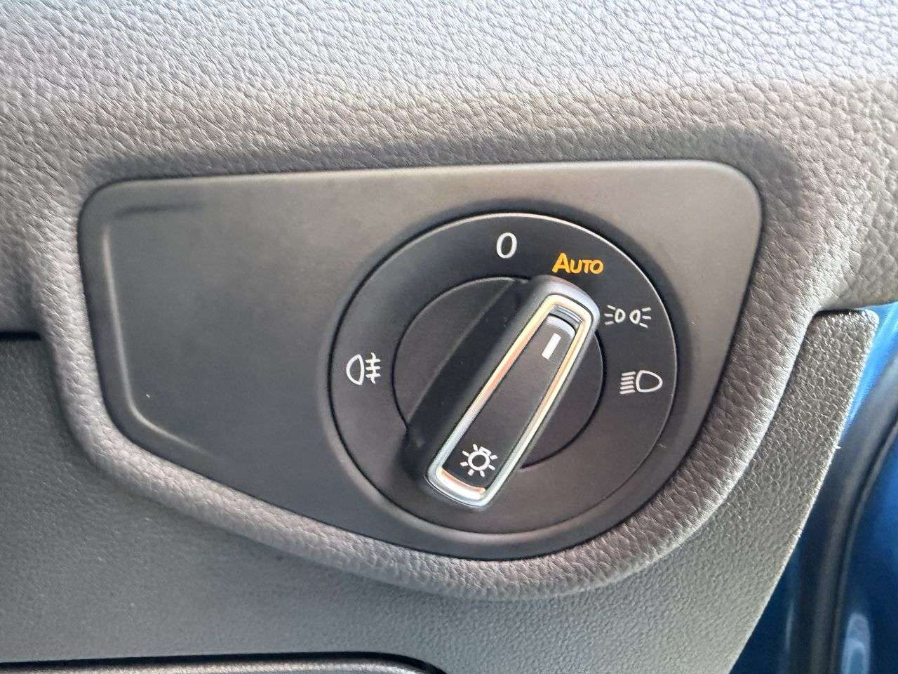 2021 VOLKSWAGEN TOURAN 2021 VOLKSWAGEN TOURAN