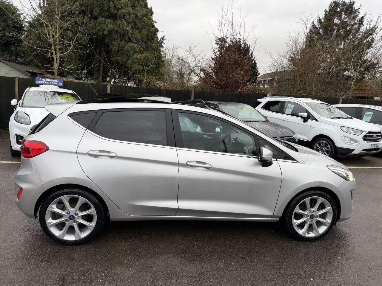 A 2018 FORD FIESTA 1.0 TITANIUM 100 A 2018 FORD FIESTA 1.0 TITANIUM 100