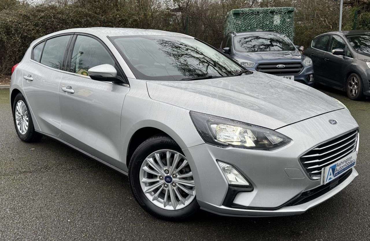 A 2023 FORD FOCUS 1.0 TITANIUM AUTOMATIC MHEV 125 A 2023 FORD FOCUS 1.0 TITANIUM AUTOMATIC MHEV 125