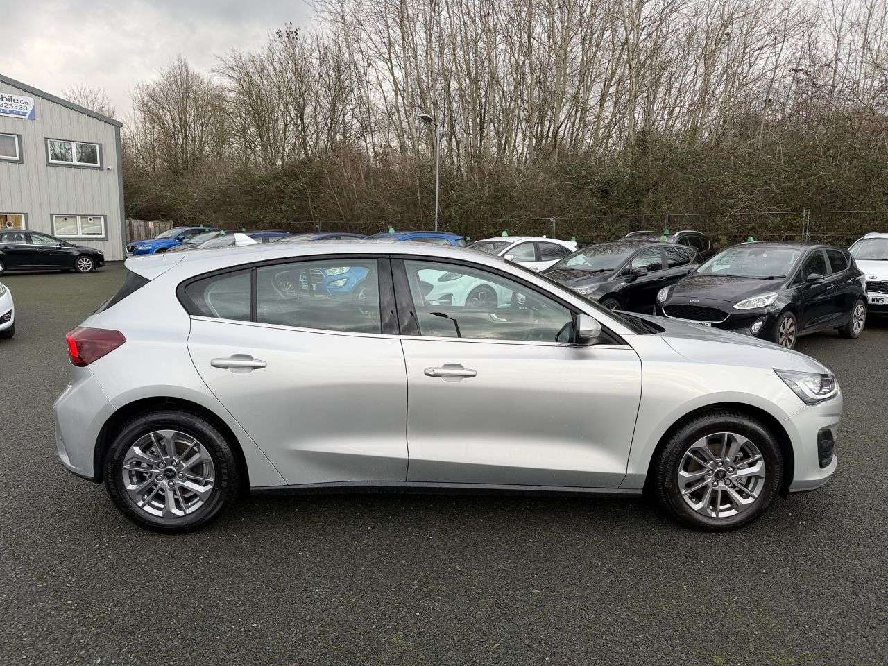 A 2023 FORD FOCUS 1.0 TITANIUM AUTOMATIC MHEV 125 A 2023 FORD FOCUS 1.0 TITANIUM AUTOMATIC MHEV 125