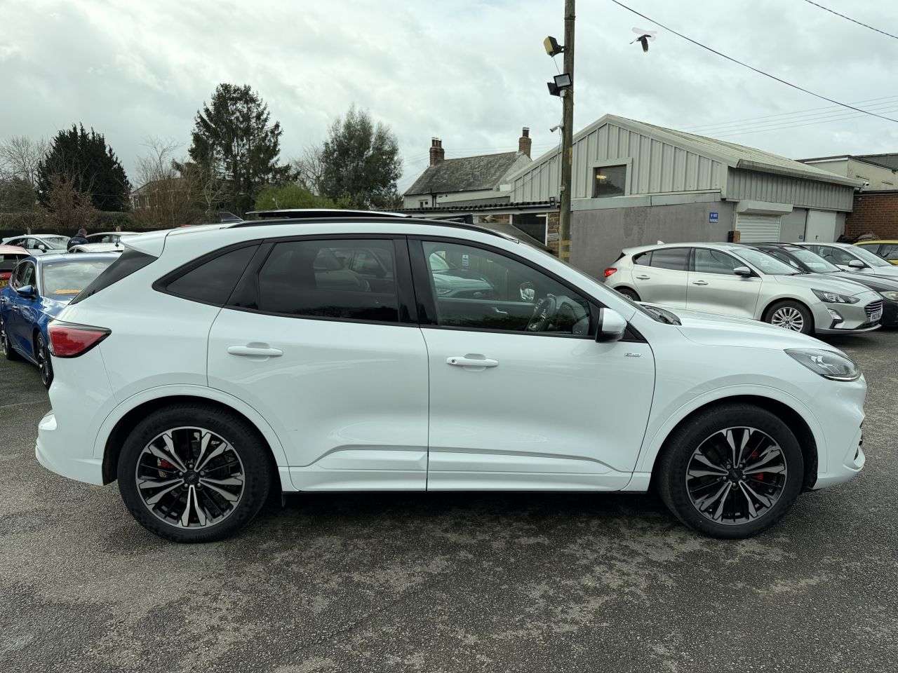 A 2022 FORD KUGA 2.5H ST LINE X EDITION PETROL HYBRID AUTOMATIC 190 A 2022 FORD KUGA 2.5H ST LINE X EDITION PETROL HYBRID AUTOMATIC 190