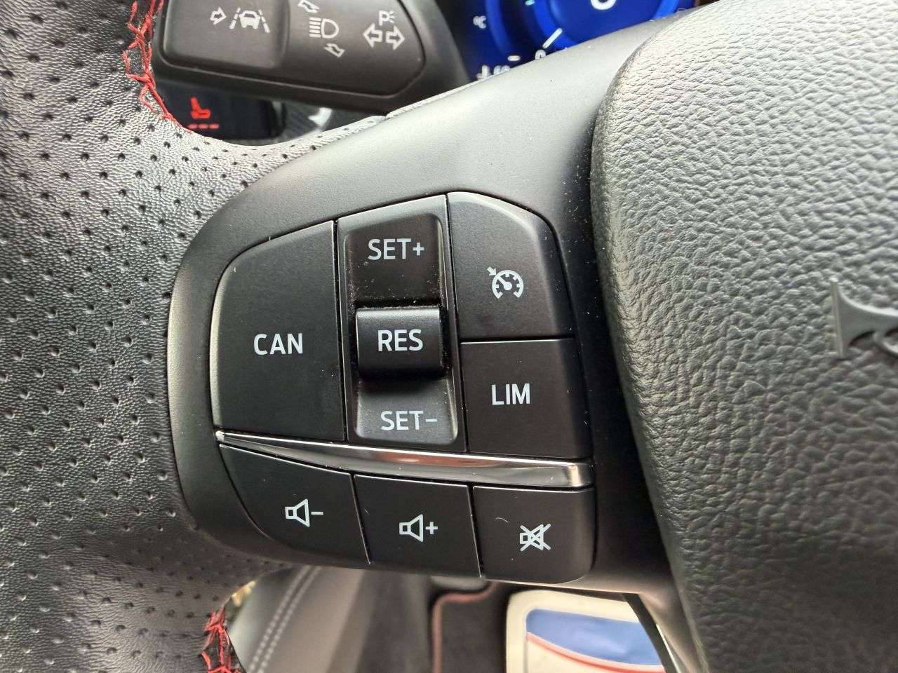 2022 FORD FOCUS 2022 FORD FOCUS